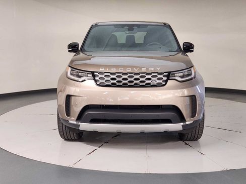 Used 2026 Land Rover Discovery S AWD/4WD image 9