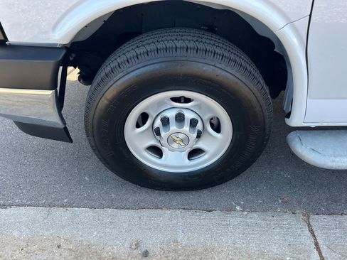 Used 2024 Chevrolet Express 2500 w/ Driver Convenience Package image 13