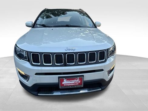 Used 2019 Jeep Compass Limited AWD/4WD image 10