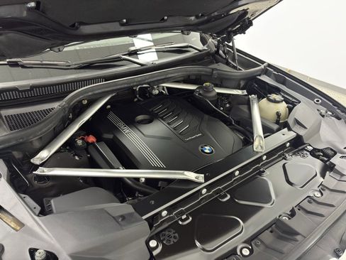 Used 2020 BMW X7 xDrive40i w/ Premium Package image 62