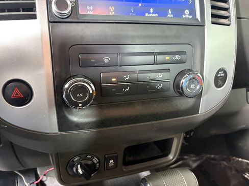 Used 2019 Nissan Frontier SV image 18