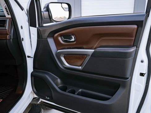 Used 2019 Nissan Titan Platinum Reserve w/ Platinum Utility Package image 22