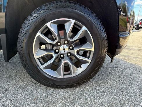 Used 2021 Chevrolet Silverado 1500 RST w/ Convenience Package II AWD/4WD image 36