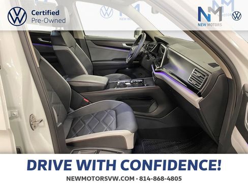 Certified 2024 Volkswagen Atlas Peak Edition SE image 15