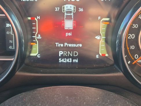 Used 2021 Jeep Gladiator Sport image 12