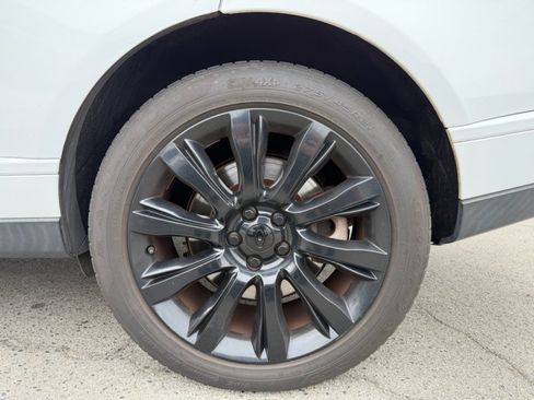 Used 2017 Land Rover Range Rover Supercharged AWD/4WD image 8