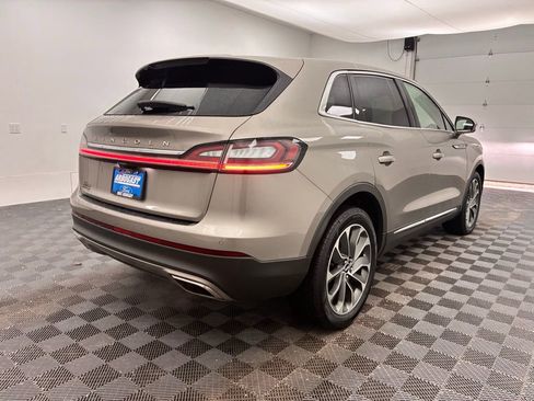 Used 2023 Lincoln Nautilus Reserve image 8