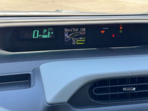 Used 2012 Toyota Prius C Three image 19