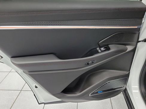 New 2025 Jeep Wagoneer S Limited w/ Comfort Package image 9