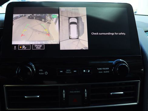 Used 2022 INFINITI QX80 Luxe w/ All-Season Package image 52