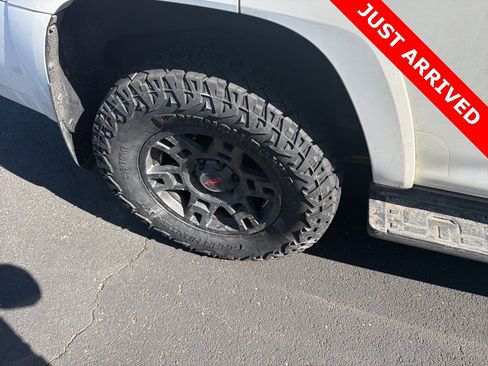 Used 2020 Toyota 4Runner TRD Off-Road Premium w/ Moonroof Package image 3