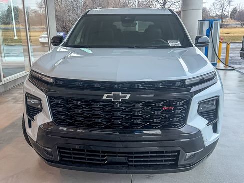 New 2026 Chevrolet Traverse RS image 5