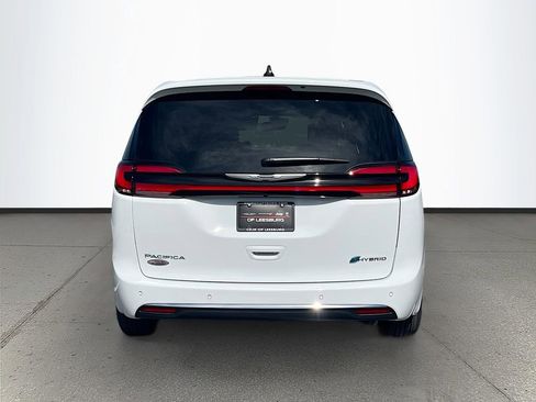 New 2025 Chrysler Pacifica Select image 7
