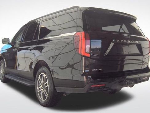 Used 2025 Ford Expedition Max Active image 7