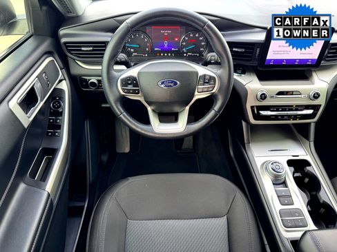 Used 2022 Ford Explorer XLT image 21