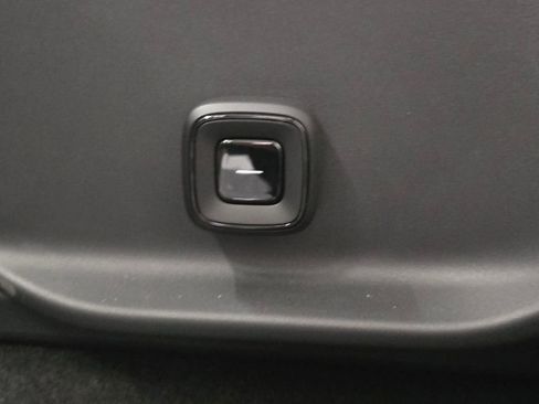 New 2026 Volvo EX30 Cross Country Ultra w/ Protection Package Premier image 23