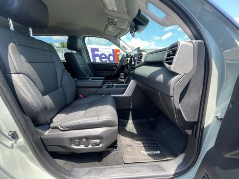 Used 2024 Toyota Tundra Limited image 25