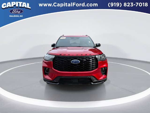 Certified 2025 Ford Explorer ST-Line w/ Premium Package RWD image 3