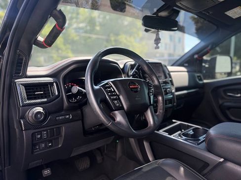 Used 2021 Nissan Titan PRO-4X AWD/4WD image 9