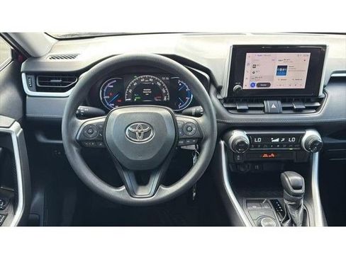 Used 2024 Toyota RAV4 LE AWD/4WD image 19