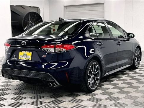 Used 2020 Toyota Corolla SE w/ SE Premium Package image 13