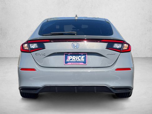 Used 2025 Honda Civic Sport image 6