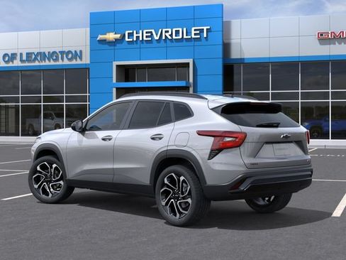 New 2026 Chevrolet Trax RS w/ Sunroof Package FWD image 3