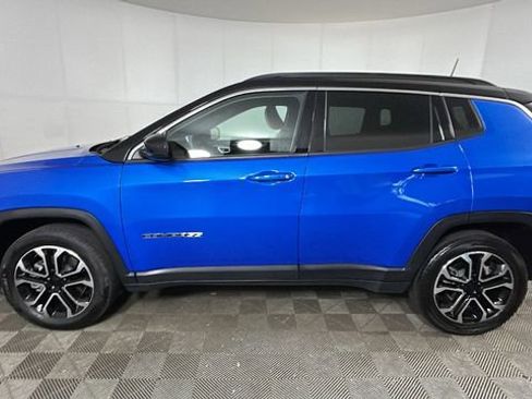 Used 2024 Jeep Compass Limited AWD/4WD image 6