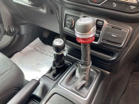 Certified 2022 Jeep Wrangler Unlimited Sport image 14