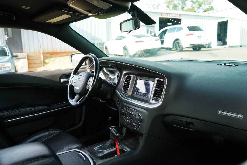 Used 2021 Dodge Charger SXT w/ Leather Interior Group RWD image 14