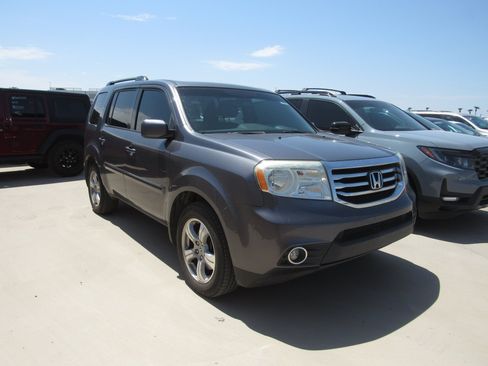 Used 2015 Honda Pilot EX-L image 2