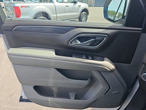 Used 2021 GMC Yukon SLT w/ SLT Luxury Plus Package image 29