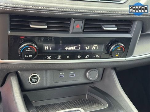 Used 2023 Nissan Rogue SV image 22