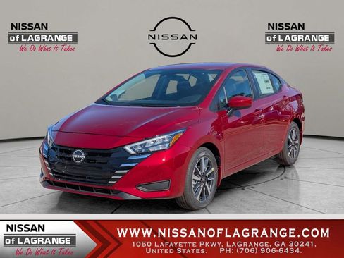 New 2025 Nissan Versa SV w/ Trunk Package FWD image 1