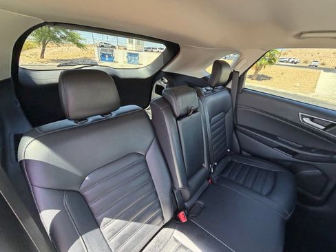 Used 2024 Ford Edge SEL AWD/4WD image 18