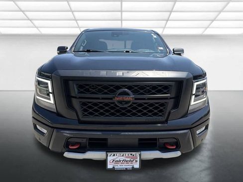 Used 2022 Nissan Titan PRO-4X w/ Pro-4x Convenience Package AWD/4WD image 10