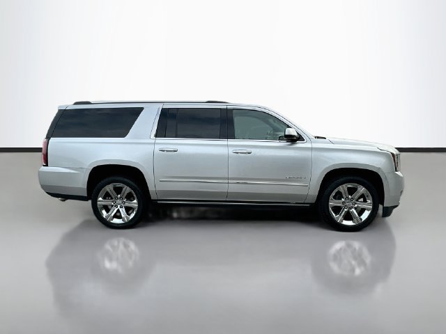 Used 2019 GMC Yukon XL Denali w/ Denali Ultimate Package AWD/4WD image 4