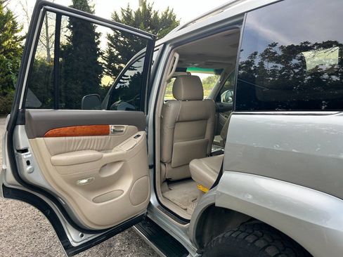 Used 2005 Lexus GX 470 image 28