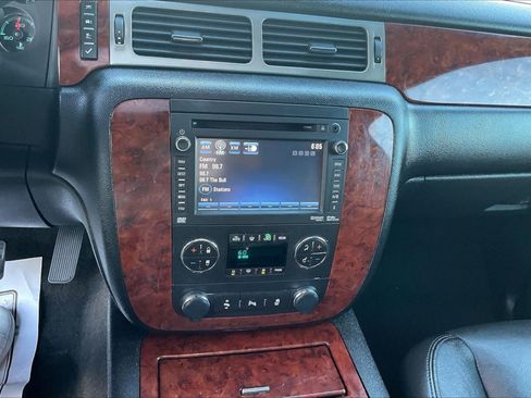 Used 2012 Chevrolet Tahoe LTZ AWD/4WD image 15