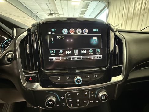 Used 2018 Chevrolet Traverse LT AWD/4WD image 28