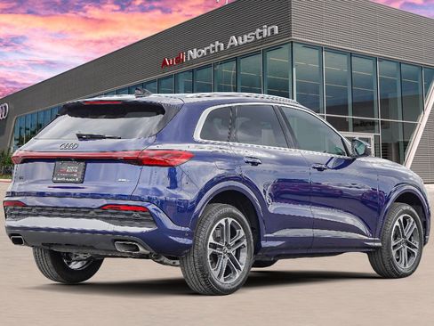 Used 2025 Audi Q5 Premium w/ Convenience Package AWD/4WD image 5