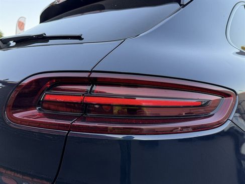 Used 2018 Porsche Macan GTS AWD/4WD image 18