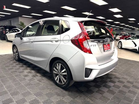 Used 2016 Honda Fit EX image 11