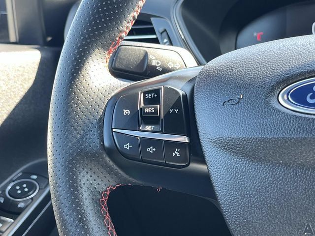 Used 2025 Ford Escape ST-Line FWD image 29