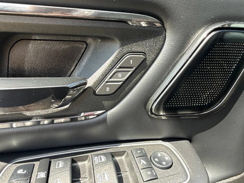 Used 2023 RAM 1500 Limited AWD/4WD image 19