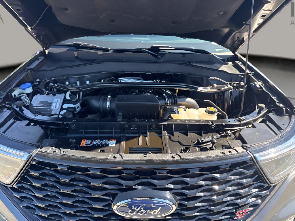 Used 2022 Ford Explorer ST w/ Equipment Group 401A AWD/4WD image 28
