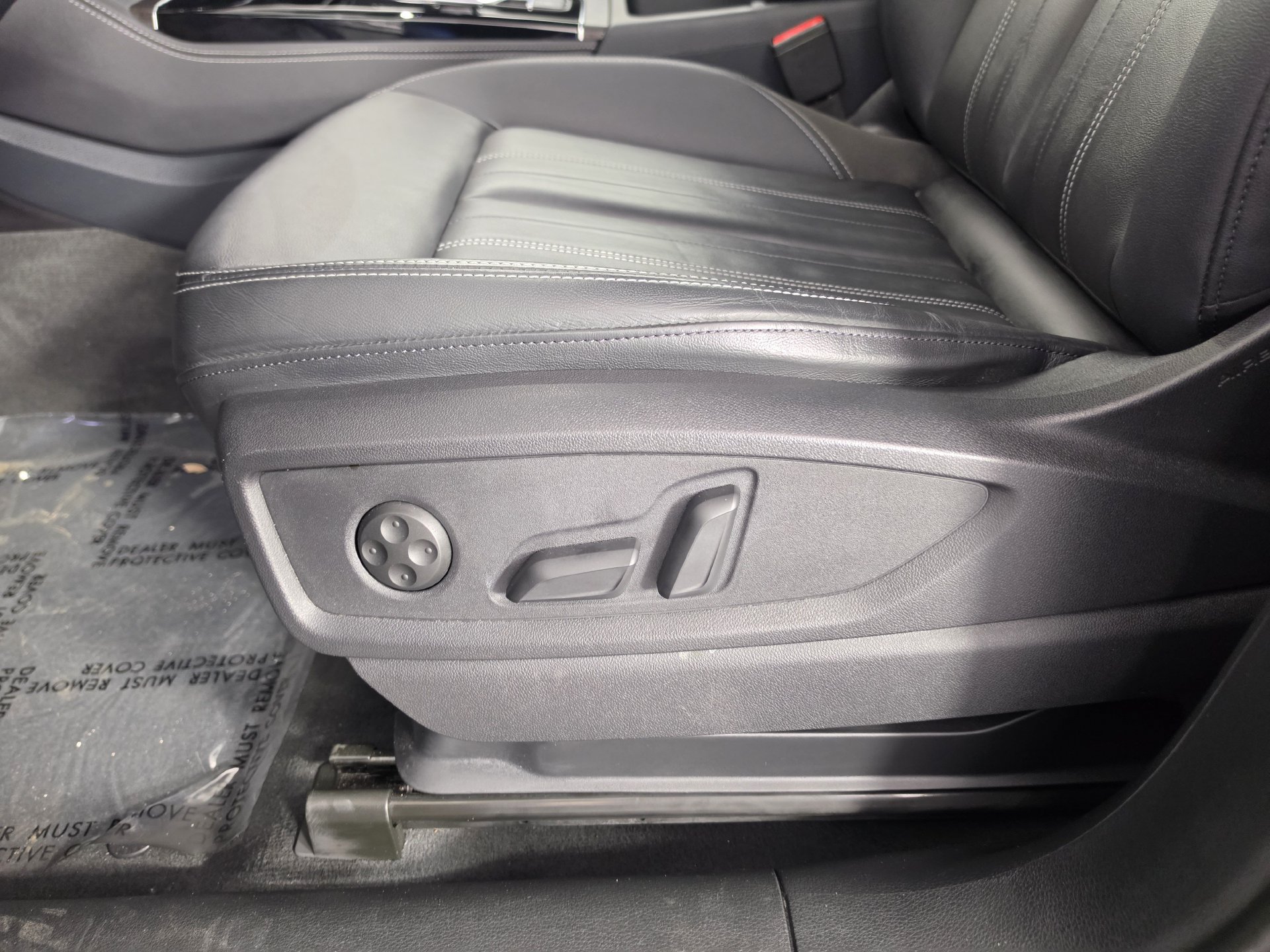 Used 2024 Audi Q5 Premium AWD/4WD image 16