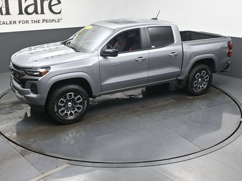 Used 2026 Chevrolet Colorado Z71 w/ Technology Package AWD/4WD image 42