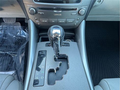 Used 2009 Lexus IS 250 AWD image 12