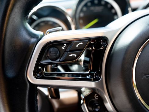 Used 2015 Porsche 918 Spyder AWD/4WD image 41